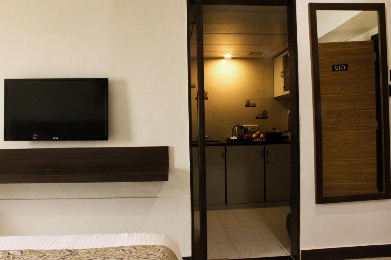 Regenta Place The Emerald Mumbai Exterior photo