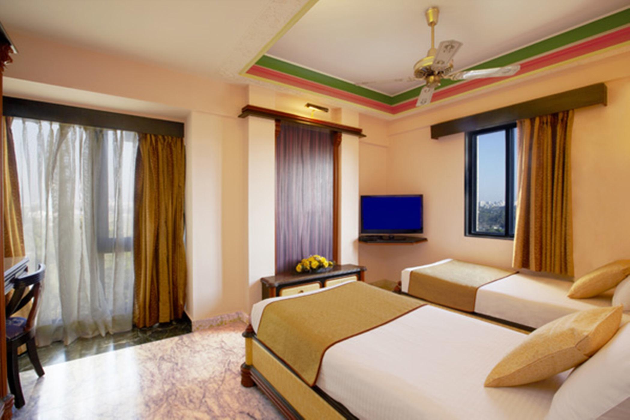 Regenta Place The Emerald Mumbai Exterior photo