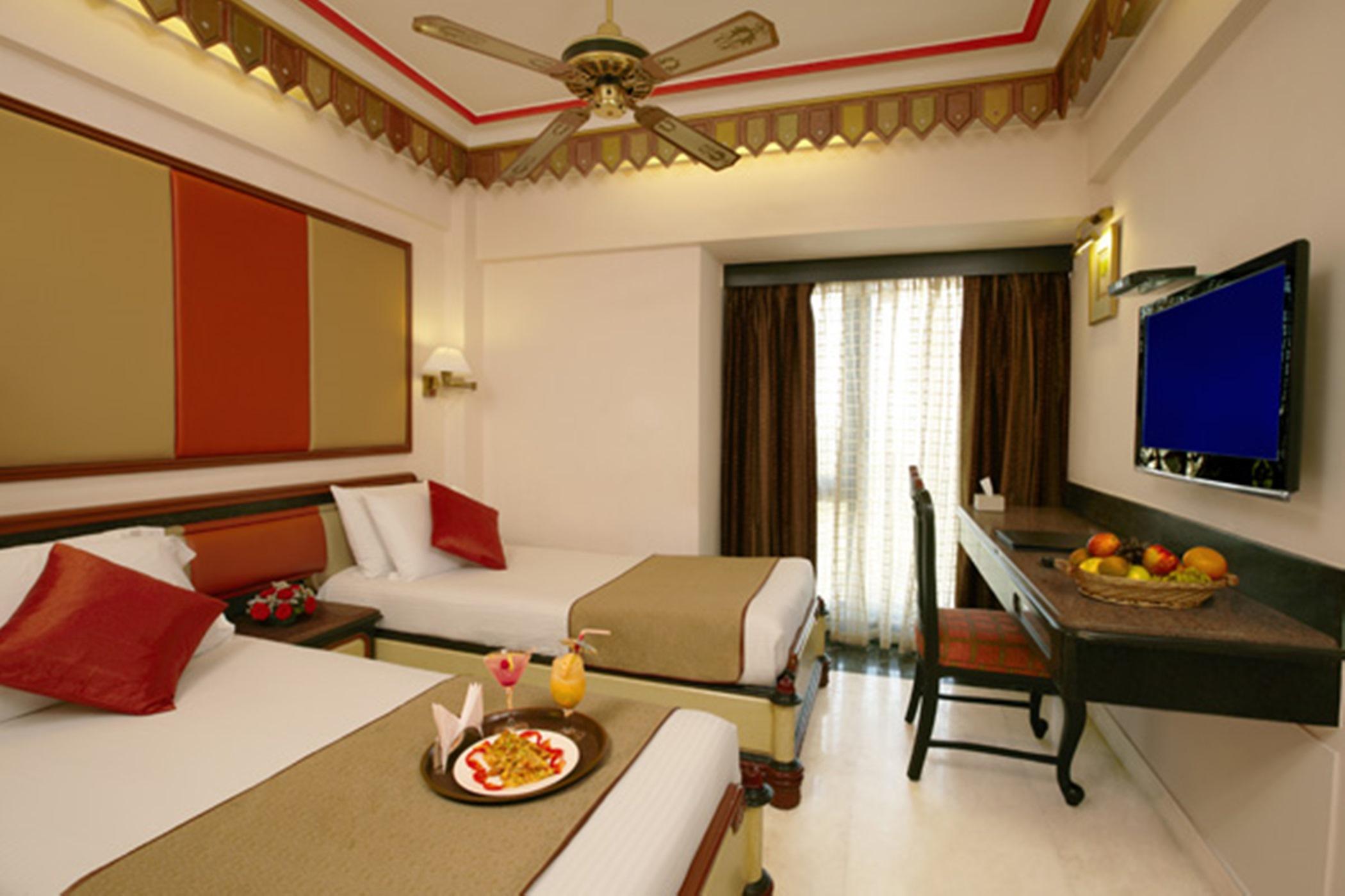 Regenta Place The Emerald Mumbai Exterior photo