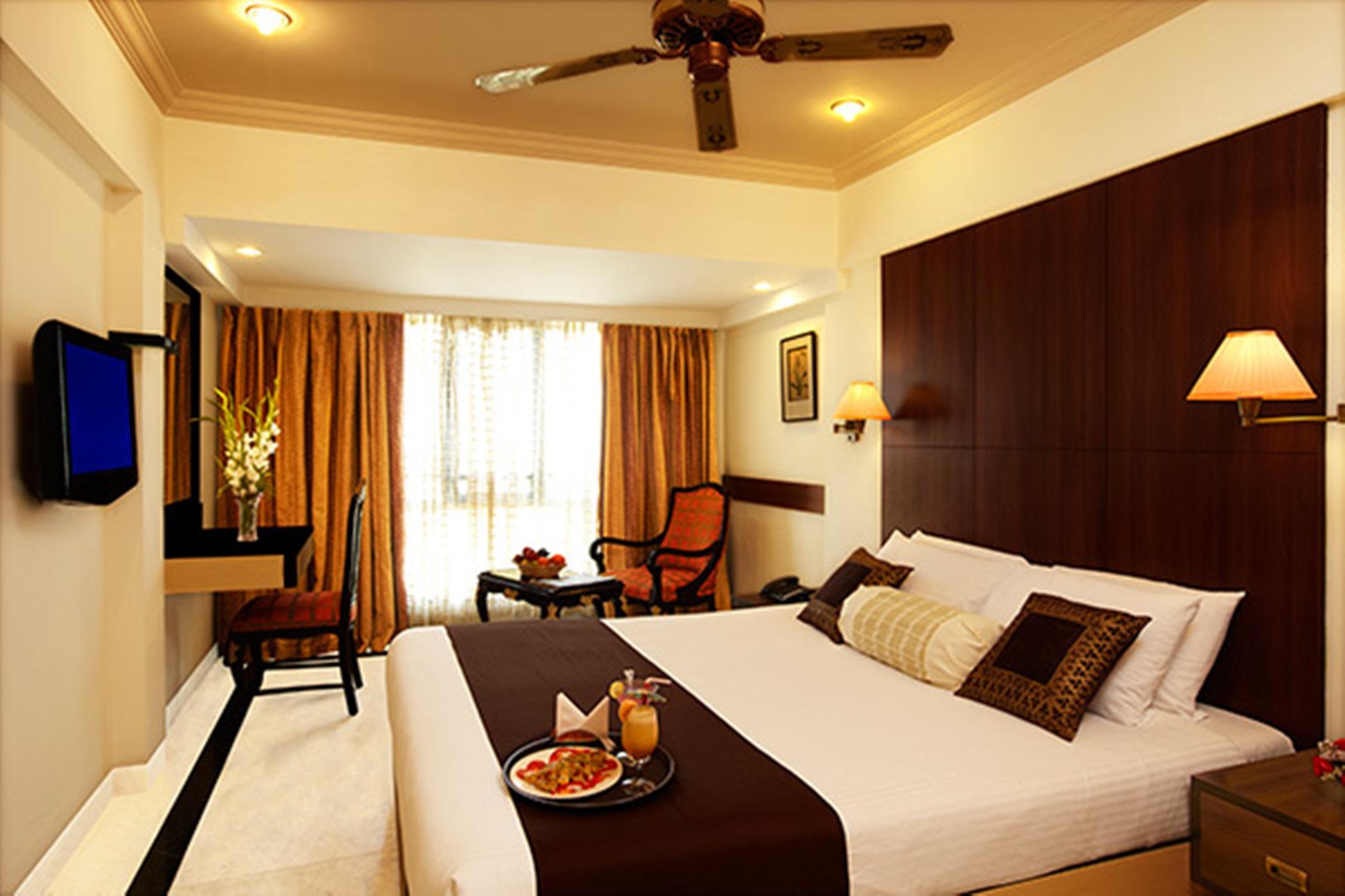 Regenta Place The Emerald Mumbai Exterior photo