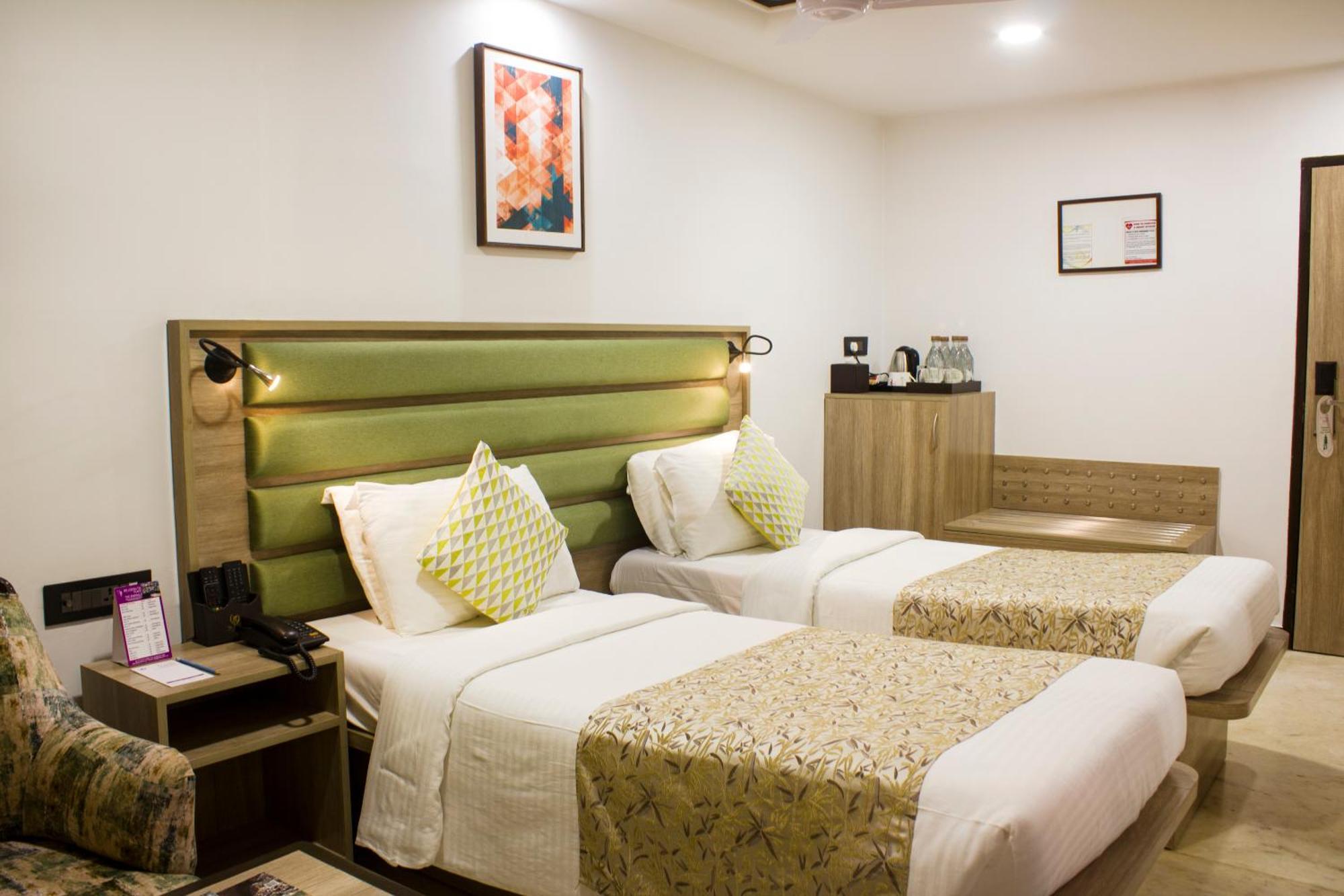 Regenta Place The Emerald Mumbai Exterior photo